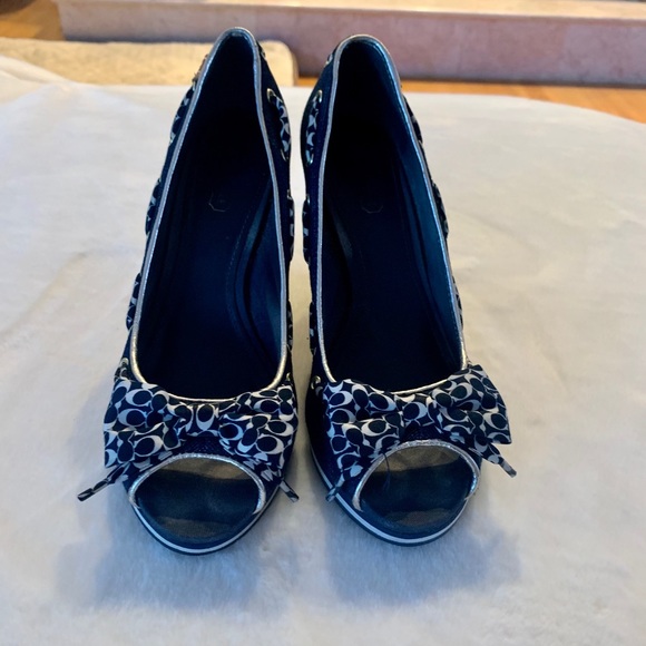 Navy Coach Wedges with Bows - Picture 3 of 11